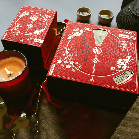 Premium Biosota Organics Manuka Honey MGO 2200+ 500g and MGO2 500g Lunar New Year  luxury gift Boxes on table